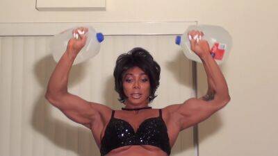Chest Home Workout With - Denise Masino And Latia Lopez - upornia