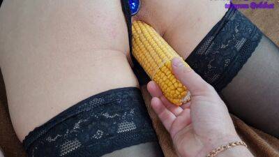 Orgasm From Double Penetration With Vegetable Corn - hclips