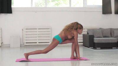 Luna Corazon - Luna - Black yoga girl enjoys foot play - Luna Corazon and Lutro - sexu.com