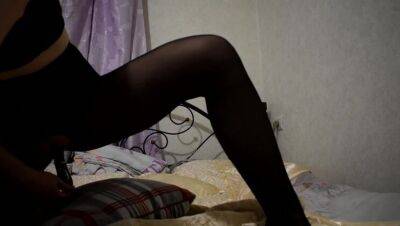 Lonely girl 18 years old masturbates in pantyhose - porntry.com