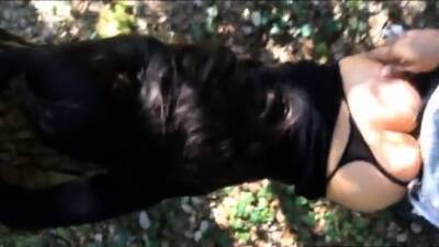 Beurette salope dans les bois, la video longue - drtuber - France