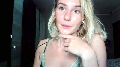 Blonde teen Sierras first erotic masturbation video - drtuber