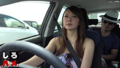 Asian Driver Woman Blowjob In Car - Per Fection - upornia