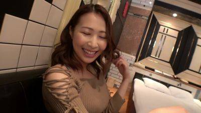 0002176_日本の女性が鬼ピスされるパコハメ販促MGS１９分動画 - txxx.com - Japan