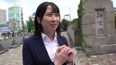 0000136_巨乳の日本人女性がグラインド騎乗位する痙攣イキセックス - upornia - Japan