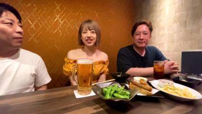 0000266_巨乳の長身日本人女性が潮吹きするガン突き素人ナンパセックス - upornia - Japan