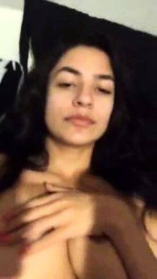 Nude teen gets undressed on periscope - drtuber - Germany