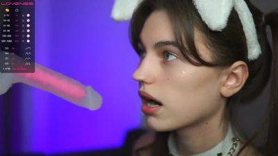 Teen Gives Amazing Dildo Deepthroat - hclips
