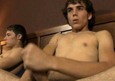 Nude twink enjoys his large knob in a self pleasuring solo - drtuber