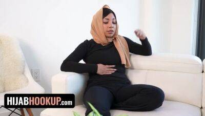 Hijab Hookup - Muslim Babe Doing Fasting Eats Big Juicy Cock To Sustain Her Physical Hunger - xxxfiles.com